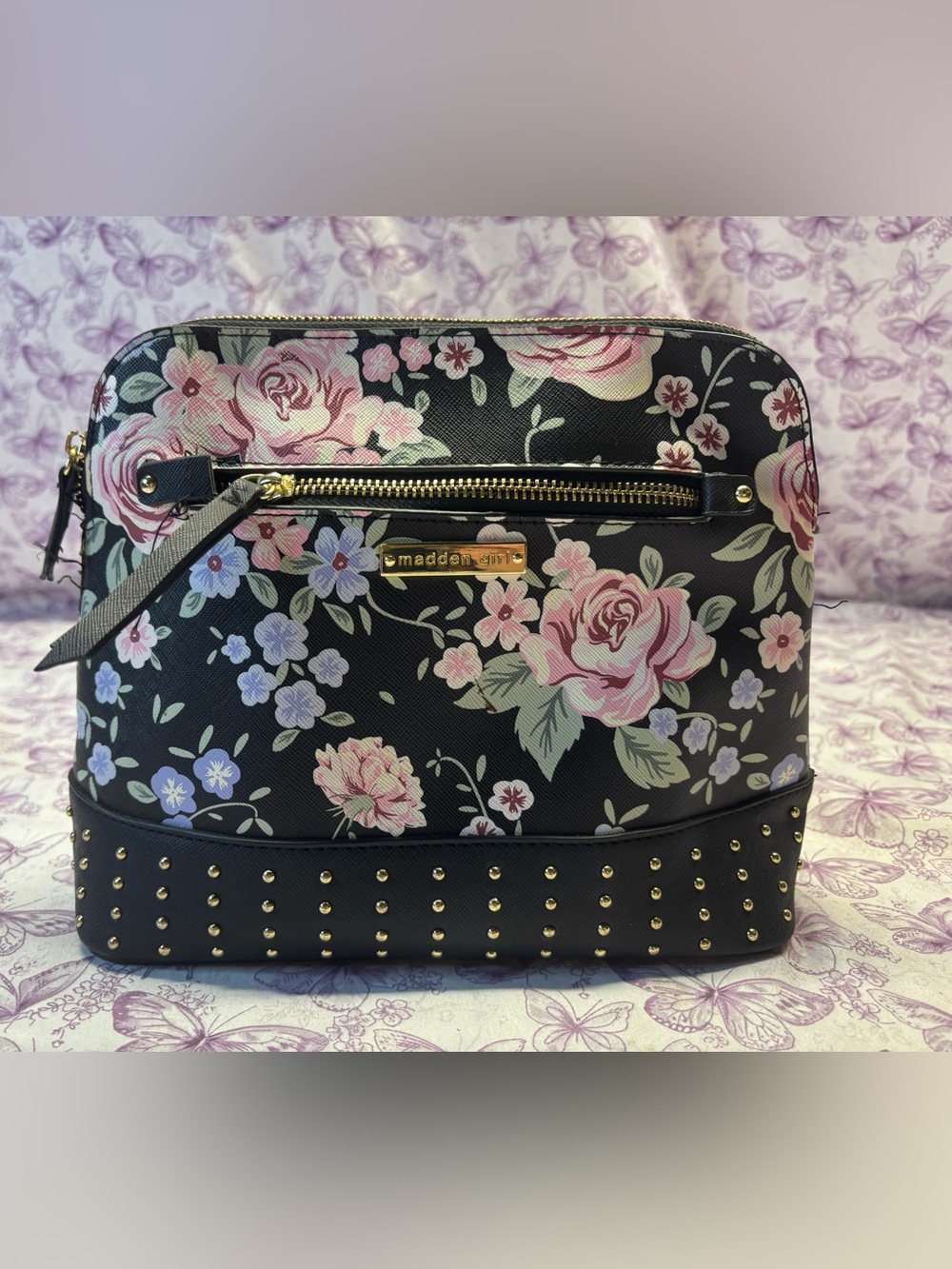 ✴️Madden Girl Black Floral Dome Clutch with Gold Studs